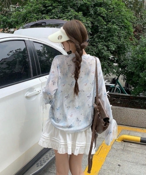 Ritzy(リッツィー)の「星柄&バタフライ柄プリントレーススリーブシアートップス(Tシャツ/カットソー・レディース・ホワイト/ブルー・FREE)」の10枚目の写真