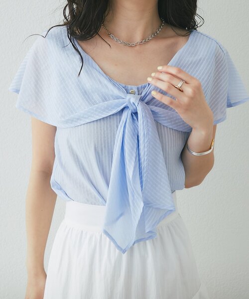 La boutique BonBon(ラブティックボンボン)の「【涼しく夏映え】フリルボウタイブラウス(シャツ/ブラウス・レディース・ライトグレー/サックスブルー・FREE)」の18枚目の写真