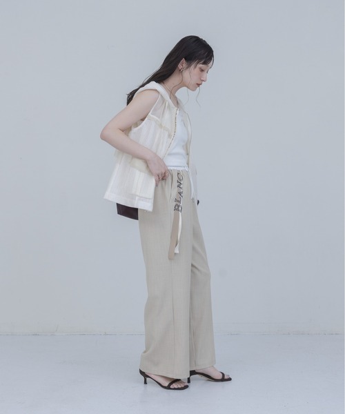 Eimee Law（エイミーロウ）の「テープロゴ エンブロ ゆるスラックスパンツ（スラックス・レディース・ライトブルー/ライトベージュ/ブラック・FREE）」の19枚目の写真