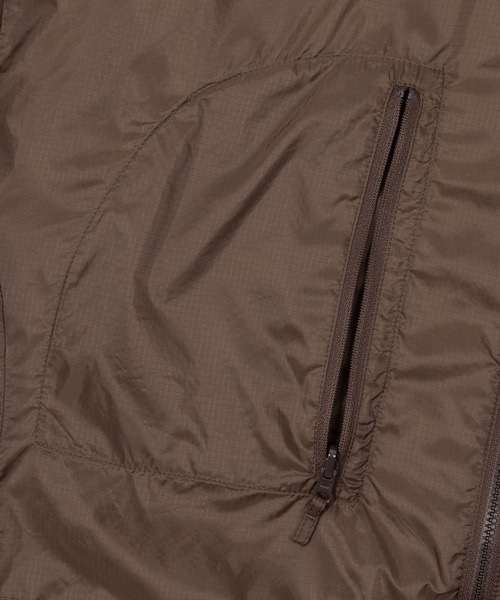 HUF(ハフ)の「CROSS CONDITIONS UL NYLON JACKET(ブルゾン・メンズ・カモフラージュ/ネイビー/ブラウン・XL/L/M/S)」の21枚目の写真