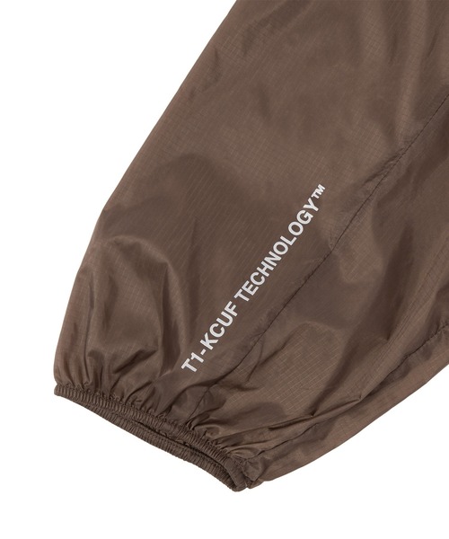 HUF(ハフ)の「CROSS CONDITIONS UL NYLON JACKET(ブルゾン・メンズ・カモフラージュ/ネイビー/ブラウン・XL/L/M/S)」の22枚目の写真
