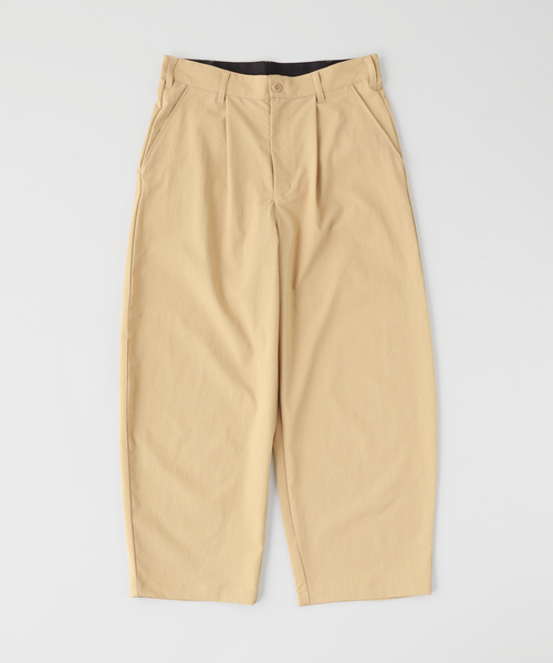 B.C STOCK（ベーセーストック）の「ブライトネスバレルパンツ（その他パンツ・メンズ・ホワイト/ブラック/ベージュ・LARGE/MEDIUM）」の3枚目の写真
