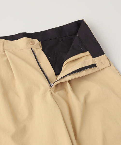 B.C STOCK（ベーセーストック）の「ブライトネスバレルパンツ（その他パンツ・メンズ・ホワイト/ブラック/ベージュ・LARGE/MEDIUM）」の5枚目の写真