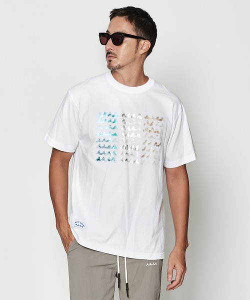 ACANTHUS(アカンサス)の「ACANTHUS:muta Foil Print Wave Logo T(Tシャツ/カットソー・メンズ・ネイビー/ブラック/ホワイト・L/M)」の1枚目の写真