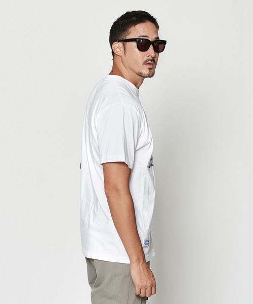 ACANTHUS(アカンサス)の「ACANTHUS:muta Foil Print Wave Logo T(Tシャツ/カットソー・メンズ・ネイビー/ブラック/ホワイト・L/M)」の17枚目の写真