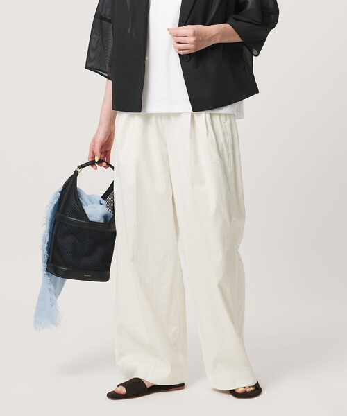 UNITED ARROWS(ユナイテッドアローズ)の「NALYA リラックス ワイドパンツ OFF WHITE ‐ウォッシャブル‐(スラックス・レディース・オフホワイト・36/38)」の1枚目の写真