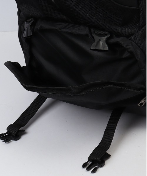 BACKYARD FAMILY(バックヤードファミリー)の「バックパック 大容量 キャンプ リュック pmybagpack02(バックパック/リュック・メンズ・グレー/ブラック・FREE)」の4枚目の写真