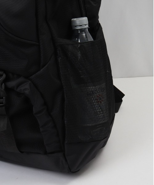 BACKYARD FAMILY(バックヤードファミリー)の「バックパック 大容量 キャンプ リュック pmybagpack02(バックパック/リュック・メンズ・グレー/ブラック・FREE)」の5枚目の写真