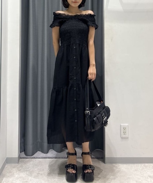 SLY（スライ）の「SHIRRING V/N L/OP シャーリングブイネックロングワンピース 夏服（ワンピース・レディース・ブラウン/ネイビー/ブラック・2/1）」の17枚目の写真