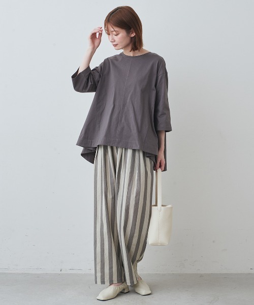 IEDIT(イディット)の「IEDIT 汗じみ軽減加工 ヒラっとフレアーシルエットが華やか 六分袖カットソートップス(Tシャツ/カットソー・レディース・ホワイト系その他/グレー系その他/ブルーグリーン・LL/4L/L/M/3L/S)」の10枚目の写真