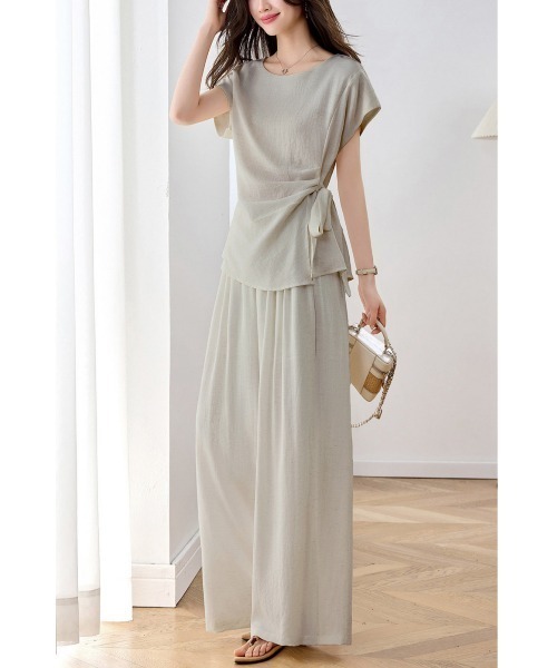 FAVORITO(ファヴォリート)の「トップスパンツリラックスセットアップ(セットアップ・レディース・ベージュ/ホワイト・M/XL/L)」の14枚目の写真