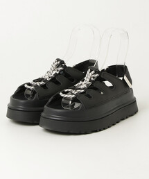 UGG/アグ W GOLDENGLOW TOGGLE[23.0cm～24.0cm展開]/ゴールデングロウトグル（サンダル）