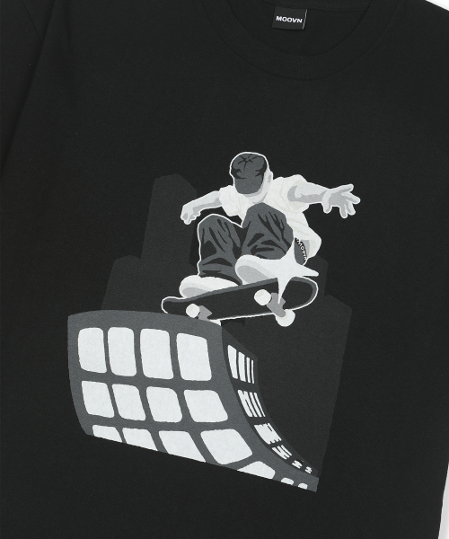 MOOVN（ムブン）の「[ムーブンxマウスログリム] アートワーク半袖Tシャツ ブラック（Tシャツ/カットソー・メンズ・その他・MEDIUM/LARGE/SMALL）」の2枚目の写真