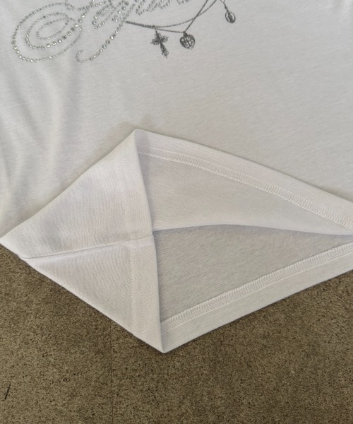 lilful(リルフル)の「ラインストーンロゴ チェーンプリント 半袖ラグランTシャツ(Tシャツ/カットソー・レディース・ホワイト/ブラック/グレー・F)」の10枚目の写真