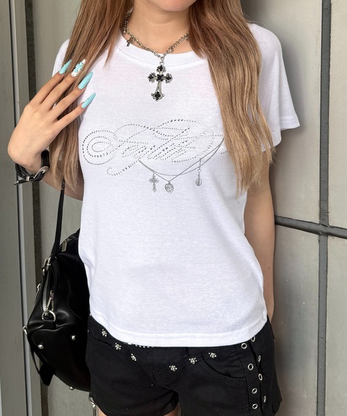 lilful(リルフル)の「ラインストーンロゴ チェーンプリント 半袖ラグランTシャツ(Tシャツ/カットソー・レディース・ホワイト/ブラック/グレー・F)」の6枚目の写真