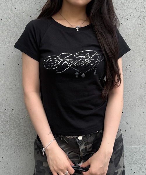 lilful(リルフル)の「ラインストーンロゴ チェーンプリント 半袖ラグランTシャツ(Tシャツ/カットソー・レディース・ホワイト/ブラック/グレー・F)」の7枚目の写真