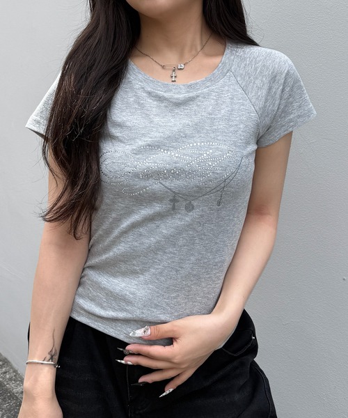 lilful(リルフル)の「ラインストーンロゴ チェーンプリント 半袖ラグランTシャツ(Tシャツ/カットソー・レディース・ホワイト/ブラック/グレー・F)」の13枚目の写真