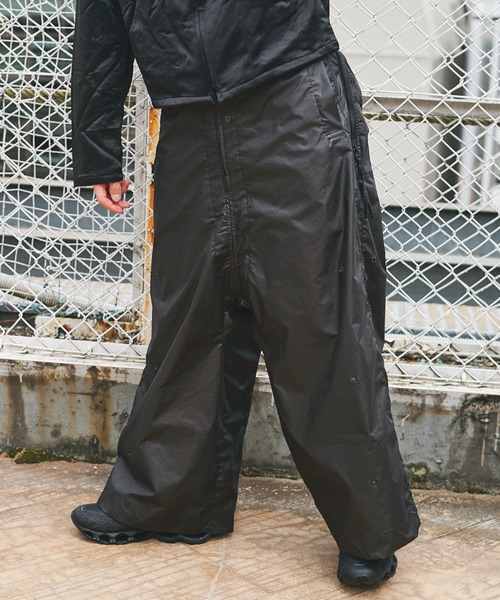 JIAN YE（ジェンイェ）の「GUAI MORPH PANTS（その他パンツ・メンズ・ブラック・LARGE/MEDIUM）」の11枚目の写真