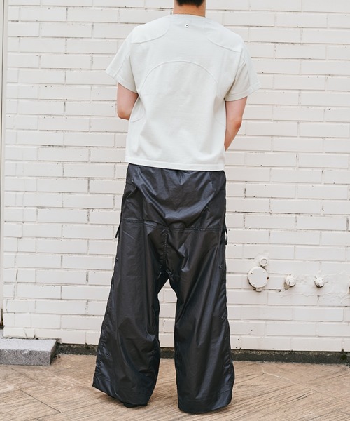 JIAN YE（ジェンイェ）の「GUAI MORPH PANTS（その他パンツ・メンズ・ブラック・LARGE/MEDIUM）」の14枚目の写真