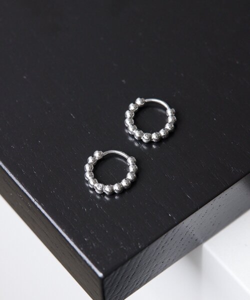 ear PAPILLONNER(イアパピヨネ)の「《金属アレルギー対応/ステンレス》2WAYボールフープピアス(ピアス(両耳用)・レディース・シルバー/ゴールド・FREE)」の5枚目の写真