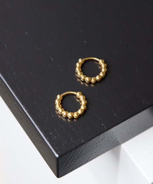 ear PAPILLONNER(イアパピヨネ)の「《金属アレルギー対応/ステンレス》2WAYボールフープピアス(ピアス(両耳用)・レディース・シルバー/ゴールド・FREE)」の10枚目の写真