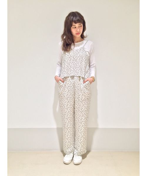 Kastane（カスタネ）の「イージーテーパードパンツ（その他パンツ・レディース・グレー/ブラウン/ベージュ/ブルー・FREE）」の2枚目の写真