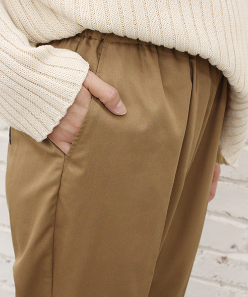 Kastane（カスタネ）の「イージーテーパードパンツ（その他パンツ・レディース・グレー/ブラウン/ベージュ/ブルー・FREE）」の10枚目の写真