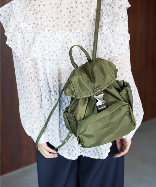 SANSeLF(サンセルフ)の「【SANSeLF】コンパクトマルチポケットリュック saa26s132(バックパック/リュック・レディース・レッド/カーキ・FREE)」の7枚目の写真