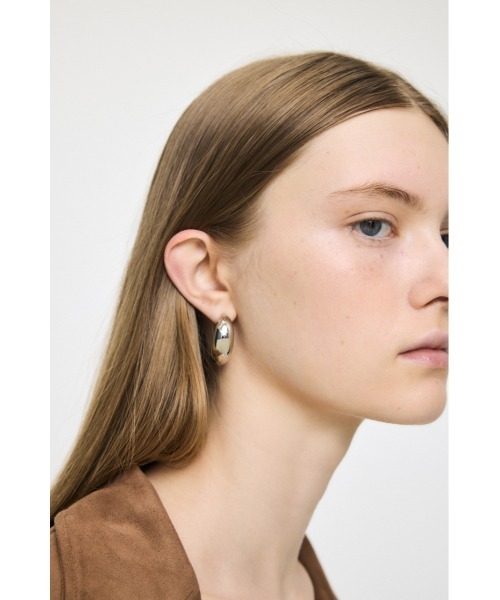 MOUSSY(マウジー)の「【26年AW新作】CHUNK HALF MOON ピアス(ピアス(両耳用)・レディース・シルバー/ゴールド・FREE)」の3枚目の写真