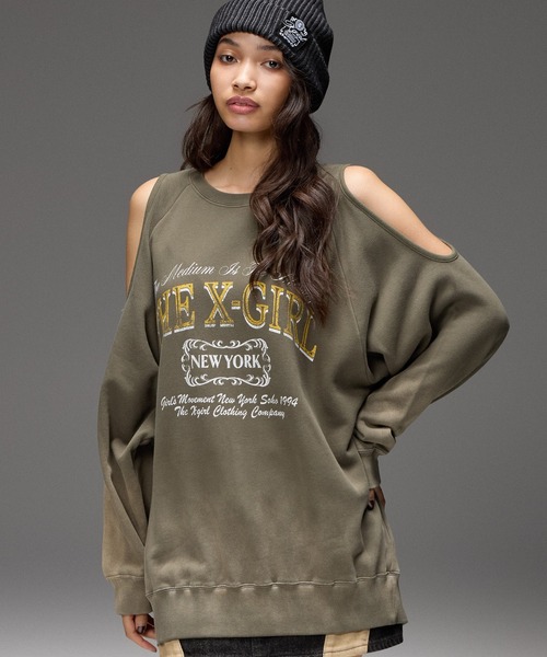 X-girl(エックスガール)の「GRADIENT SPRAY OPEN-SHOULDER SWEATSHIRT(スウェット・レディース・アッシュ/オリーブ/ブラック・S/M)」の3枚目の写真