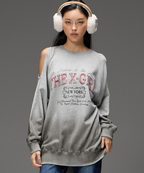 X-girl(エックスガール)の「GRADIENT SPRAY OPEN-SHOULDER SWEATSHIRT(スウェット・レディース・アッシュ/オリーブ/ブラック・S/M)」の2枚目の写真