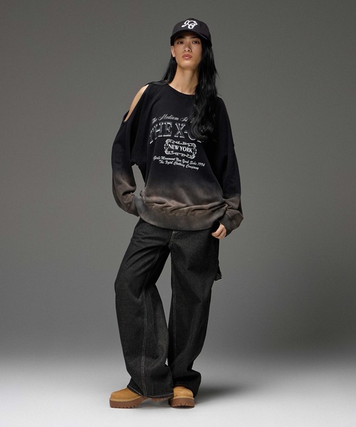 X-girl(エックスガール)の「GRADIENT SPRAY OPEN-SHOULDER SWEATSHIRT(スウェット・レディース・アッシュ/オリーブ/ブラック・S/M)」の6枚目の写真