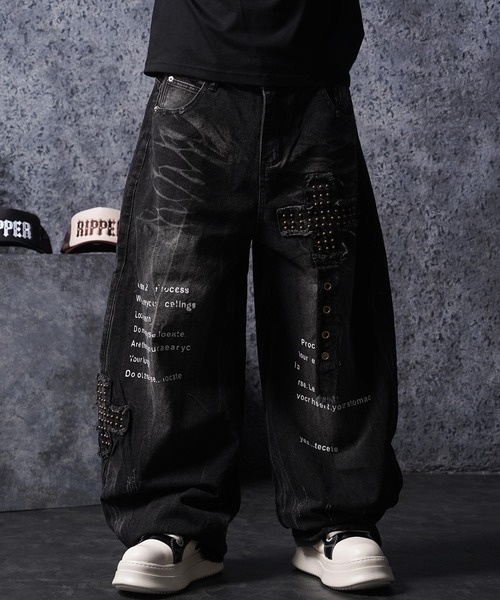 1111clothing(ワンフォークロージング)の「クロススタッズ バレルジーンズ / Cross Studs Barrel Leg Wide Jeans(デニムパンツ・メンズ・ブラック・M/L)」の14枚目の写真