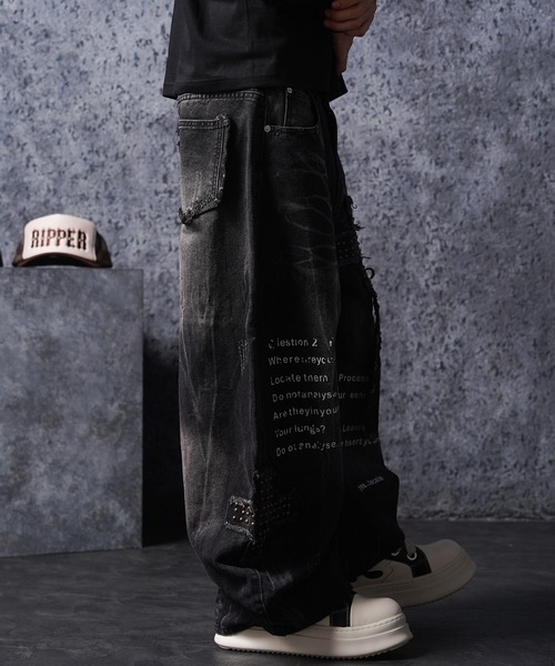 1111clothing(ワンフォークロージング)の「クロススタッズ バレルジーンズ / Cross Studs Barrel Leg Wide Jeans(デニムパンツ・メンズ・ブラック・M/L)」の18枚目の写真