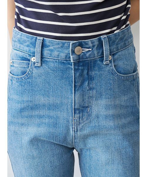 SNIDEL（スナイデル）の「UP LIFT DENIM（デニムパンツ・レディース・ライトブルー・T/MEDIUM/TALL/TALL/00/1/0）」の9枚目の写真