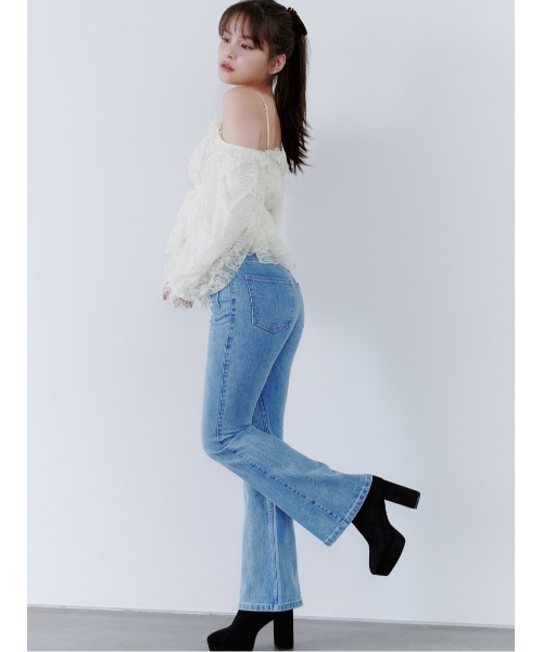 SNIDEL（スナイデル）の「UP LIFT DENIM（デニムパンツ・レディース・ライトブルー・T/MEDIUM/TALL/TALL/00/1/0）」の17枚目の写真