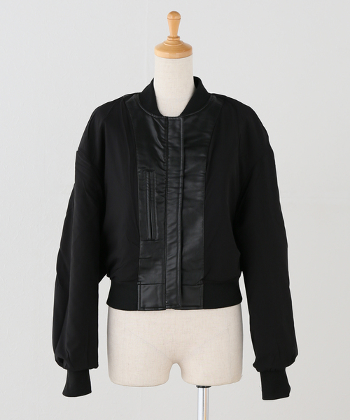 GUESS JEANS(ゲスジーンズ)の「GUESS JEANS / ゲス ジーンズ CROPPED BOMBER(MA-1・レディース・ブラック/チャコールグレー・SMALL)」の8枚目の写真