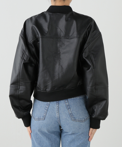 GUESS JEANS(ゲスジーンズ)の「GUESS JEANS / ゲス ジーンズ CROPPED BOMBER(MA-1・レディース・ブラック/チャコールグレー・SMALL)」の16枚目の写真