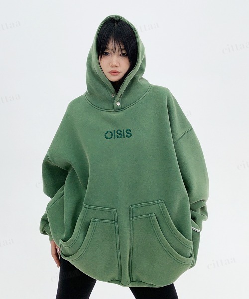 Dalfwin(ダールフィン)の「OISIS刺繍ロゴ切り替えデザインスナップボタン付きウォッシュ加工フーディー(パーカー・レディース・ブラック/グリーン・FREE)」の2枚目の写真