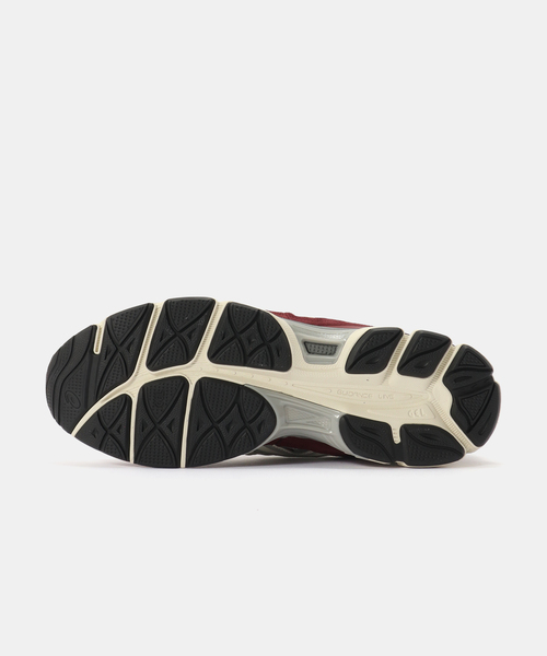 ASICS(アシックス)の「ASICS GEL-NYC 1203A383.604(スニーカー・メンズ・レッド・28cm/27.5cm/26.5cm/25cm/24.5cm/24cm/23.5cm)」の3枚目の写真