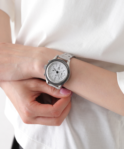 VAGUE WATCH CO.(ヴォーグウォッチカンパニー)の「VAGUE WATCH CO. 2 EYES White(アナログ腕時計・レディース・シルバー・FREE)」の9枚目の写真