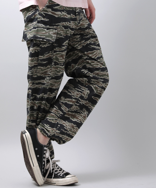 Denime（ドゥニーム）の「リップストップミリタリーカーゴパンツ（カーゴパンツ・メンズ・その他1/ネイビー/カーキ・MEDIUM/X-LARGE/LARGE）」の3枚目の写真