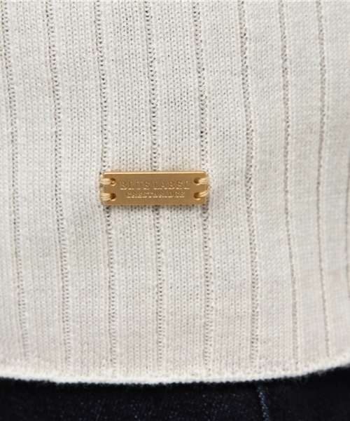 BLUE LABEL CRESTBRIDGE（ブルーレーベルクレストブリッジ）の「ワイドリブ　タートルネックニット（ニット/セーター・レディース・ブラック/ベージュ/オフホワイト/グレー・38）」の11枚目の写真