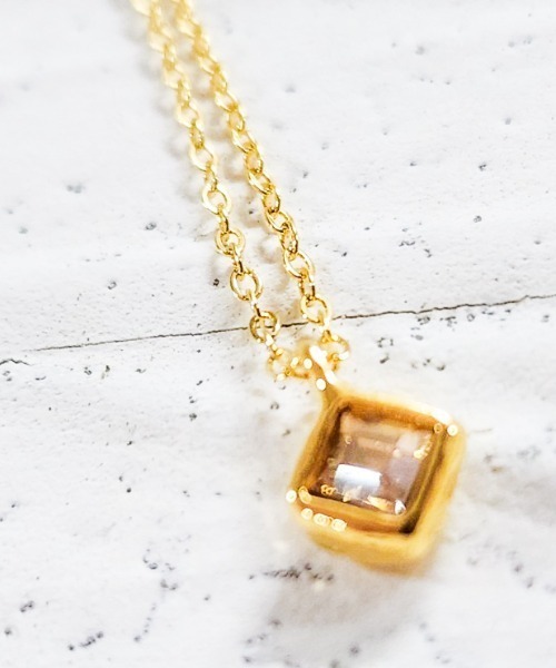 rovtski（ロフトスキー）の「Z)【LEF MADE】プチスクエアネックレス（ネックレス・メンズ・ホワイト/ブラック/グレー/ベージュ/クリア/ダークグレー/ブラウン系その他/エメラルド/ブルーパープル/レッド・FREE）」の6枚目の写真