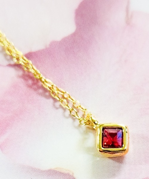 rovtski（ロフトスキー）の「Z)【LEF MADE】プチスクエアネックレス（ネックレス・メンズ・ホワイト/ブラック/グレー/ベージュ/クリア/ダークグレー/ブラウン系その他/エメラルド/ブルーパープル/レッド・FREE）」の9枚目の写真