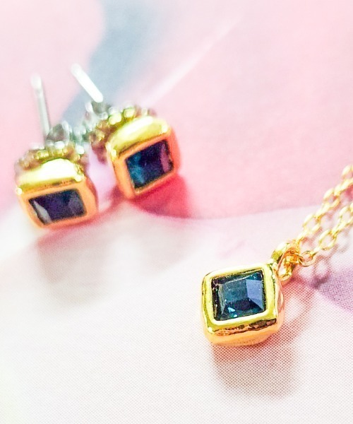 rovtski（ロフトスキー）の「Z)【LEF MADE】プチスクエアネックレス（ネックレス・メンズ・ホワイト/ブラック/グレー/ベージュ/クリア/ダークグレー/ブラウン系その他/エメラルド/ブルーパープル/レッド・FREE）」の21枚目の写真