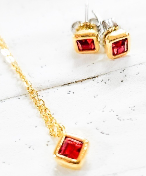 rovtski（ロフトスキー）の「Z)【LEF MADE】プチスクエアネックレス（ネックレス・メンズ・ホワイト/ブラック/グレー/ベージュ/クリア/ダークグレー/ブラウン系その他/エメラルド/ブルーパープル/レッド・FREE）」の19枚目の写真