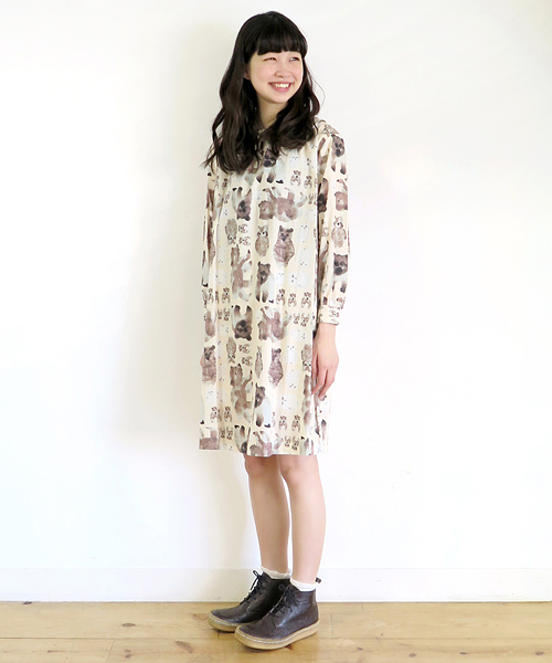 Ne-net（ネネット）の「S どうぶついっぱいプリント（ワンピース・レディース・グリーン/ブルー/ベージュ・02）」の4枚目の写真