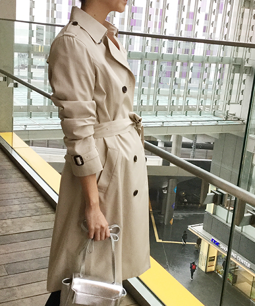 NATURAL BEAUTY BASIC（ナチュラルビューティーベーシック）の「ベーシックトレンチコート（トレンチコート・レディース・ネイビー/カーキ/ベージュ・MEDIUM/SMALL/LARGE）」の11枚目の写真