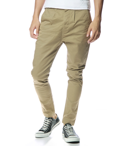 BEAMS(ビームス)の「□BEAMS / サルエルスキニーチノ(チノパンツ・メンズ・ブラック/ベージュ/オリーブ・X-SMALL/SMALL/MEDIUM/LARGE)」の4枚目の写真